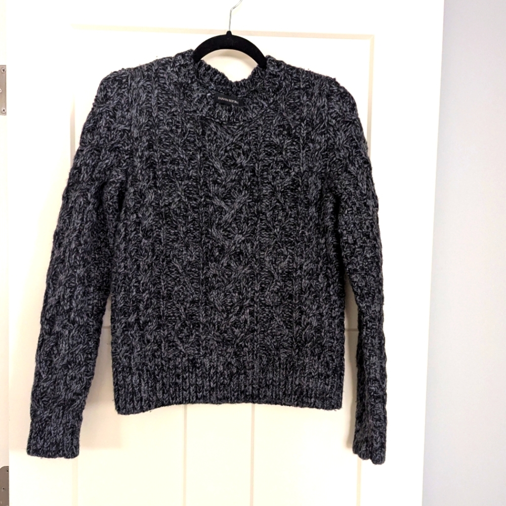 NWT Banana Republic Wool Blend women's size XS gray Cable Knit cozy swea…